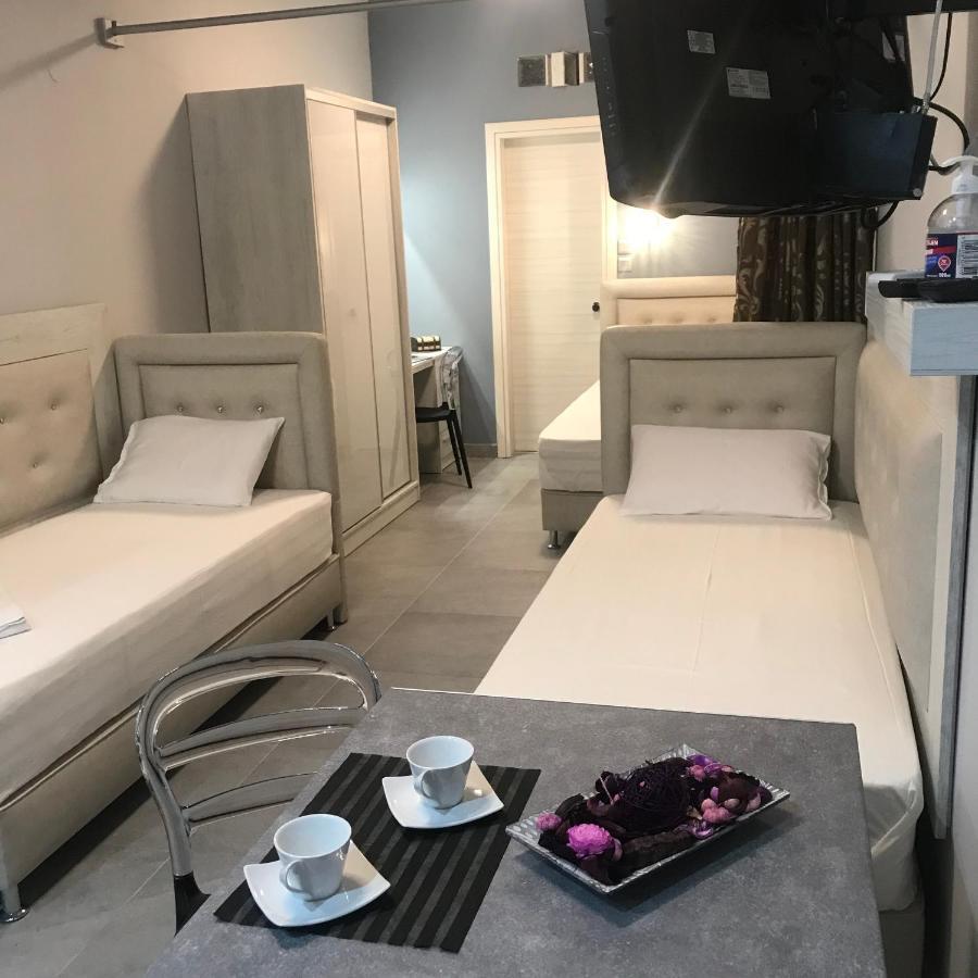 Avra Comfort Rooms - Family Nea Poteidaia Exteriér fotografie