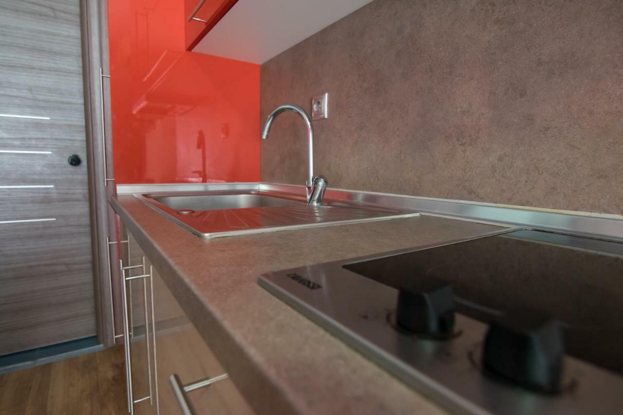Avra Comfort Rooms - Family Nea Poteidaia Exteriér fotografie